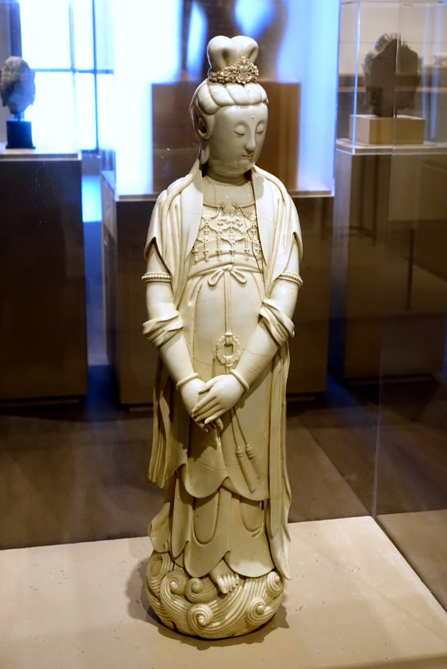 Guanyin by Su Xuejin, China, c. 1900 AD, Dehua ware, porcelain - John and Mable Ringling Museum of Art - Sarasota, FL - DSC00718