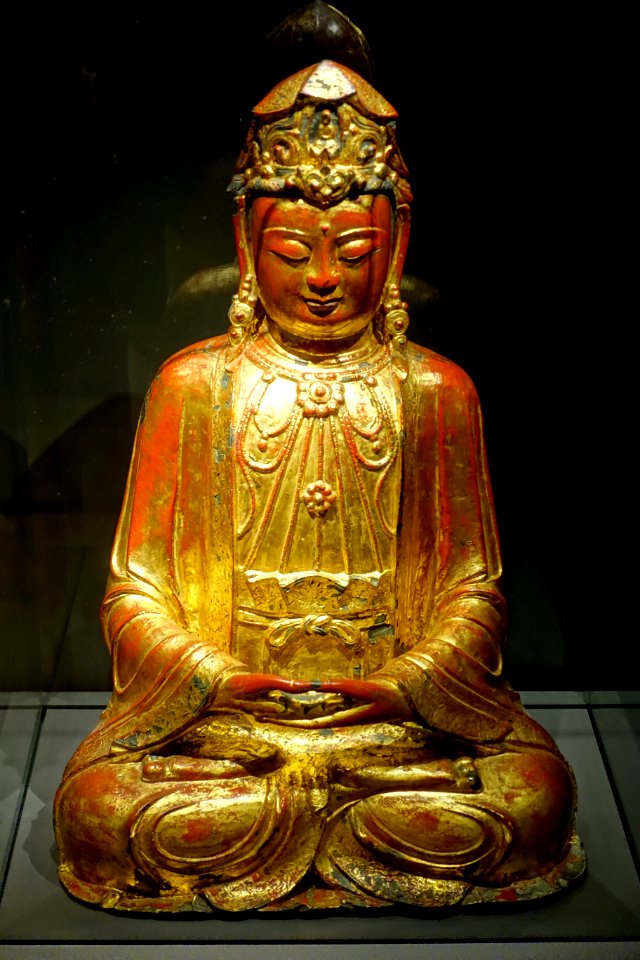Guanyin boddhisattva, seated, China, Ming dynasty, mid 1400s, bronze lacquered with gold - Montreal Museum of Fine Arts - Montreal, Canada - DSC09595