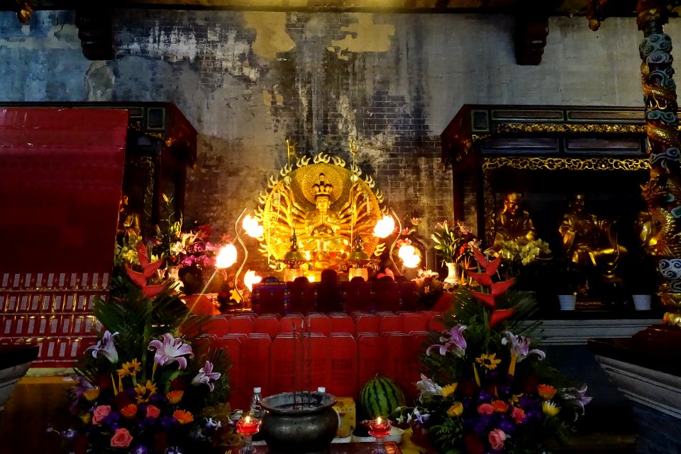 Guanyin of the Thousand Hands and Eyes, Hualin Temple