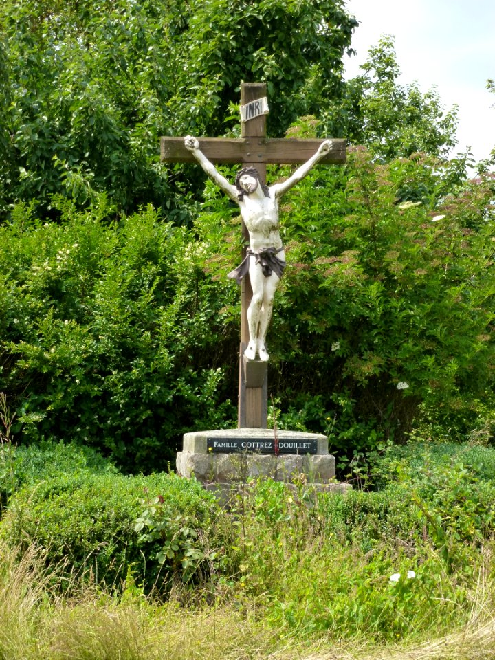 Guarbecque (Pas-de-Calais) calvaire rue du Pont Roy
