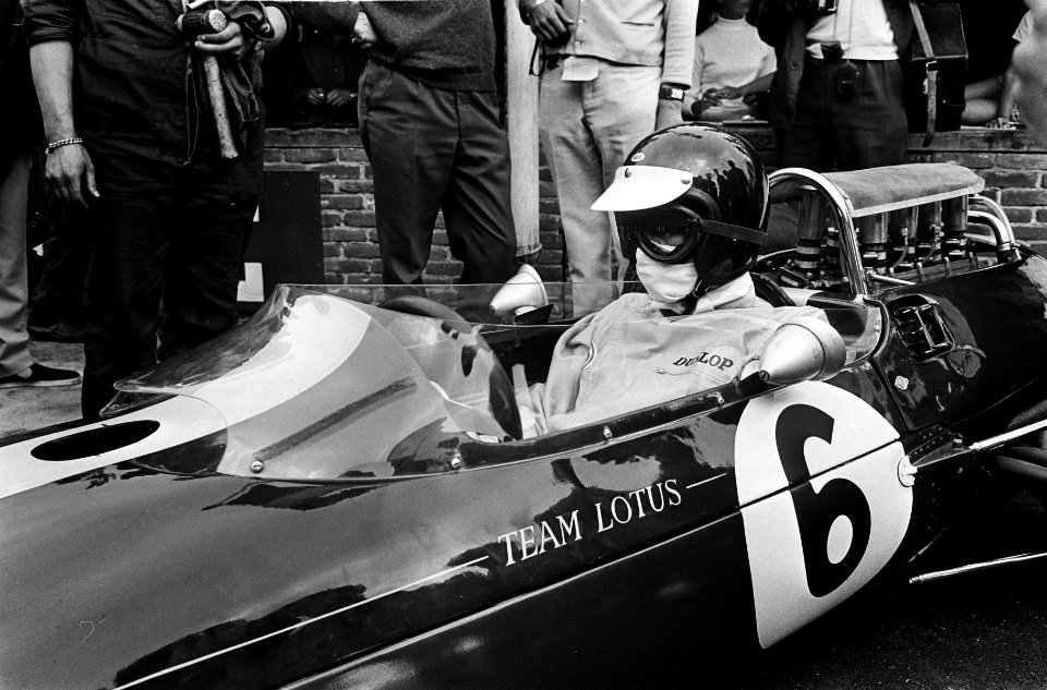 Grote Prijs van Zandvoort, Jim Clark (Team Lotus) voor de start, Bestanddeelnr 917-9754