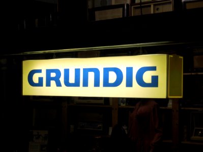 Grundig lichtreklame photo