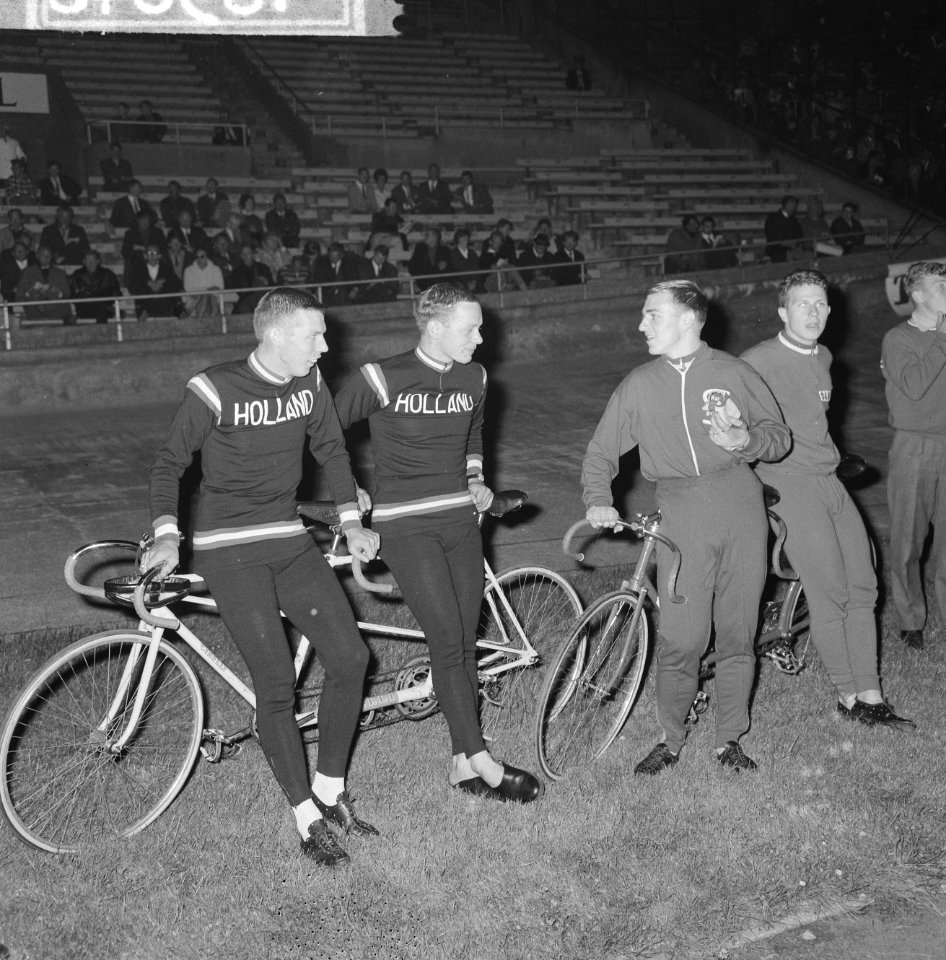 Grote prijs van Amsterdam wielrennen en Olympische Spelen rechts Deense tandemdu, Bestanddeelnr 916-5846