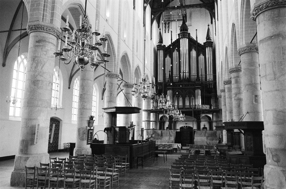Grote of St Vituskerk in Naarden gerestaureerd interieur van de kerk, Bestanddeelnr 930-0117