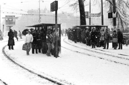 Grote sneeuwval maakt verkeer niet of nauweljks mogelijk geen treinverkeer op C, Bestanddeelnr 930-1209