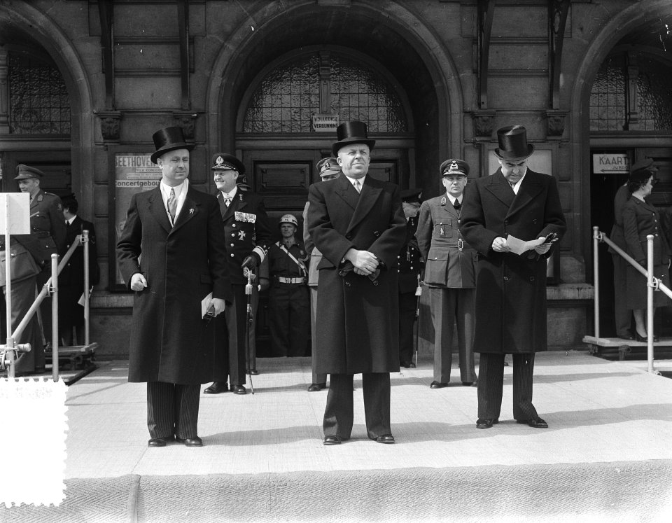 Grote militarie mars door Amsterdam, Bestanddeelnr 905-6963