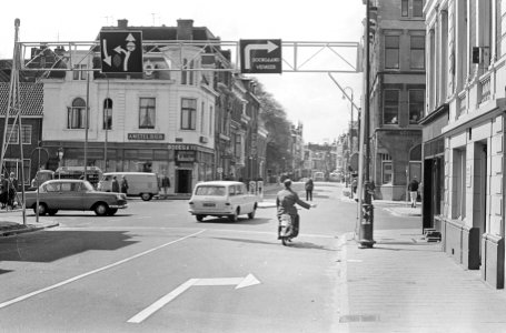 Grote Markt te Haarlem afgesloten voor alle verkeer, de binnenstad afgesloten Kr, Bestanddeelnr 919-2691
