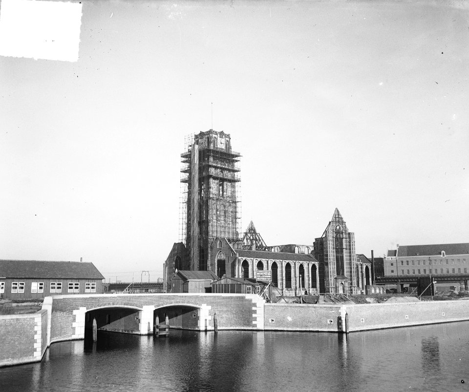 Grote Kerk te Rotterdam wordt herbouwd, Bestanddeelnr 903-1331