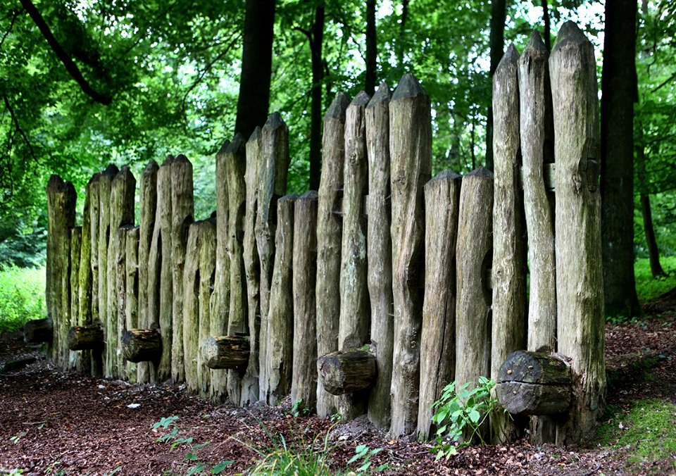 Grotenburg rekonstruierter Wall 01