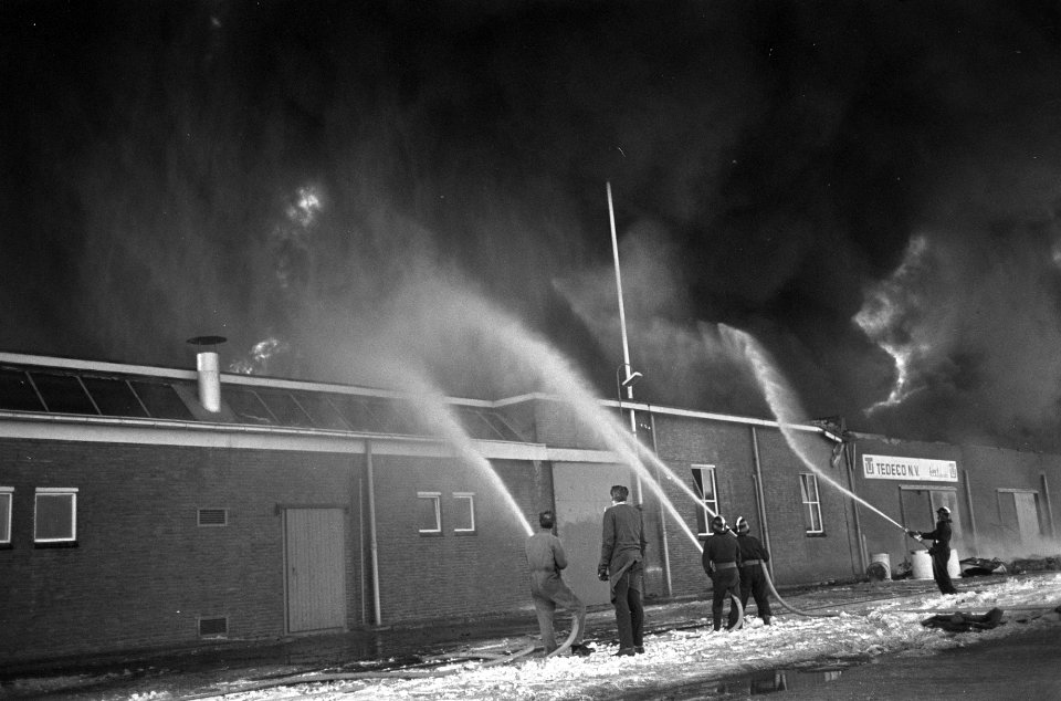 Grote brand in fabriek van Tedeco te Deventer, Bestanddeelnr 922-0997