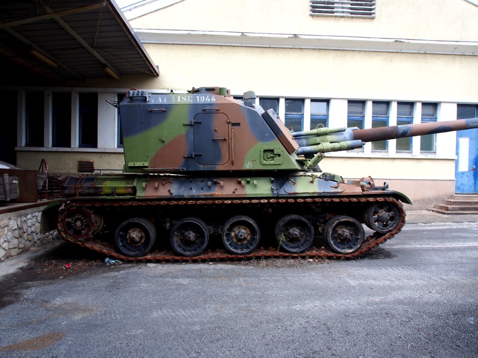 GTC 155mm AUF1, AMX 30 AuF1, named Falaise 1944, Musée des Blindés, France, pic-1