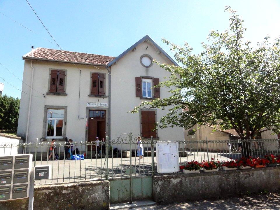 Guébling (Moselle) mairie - école