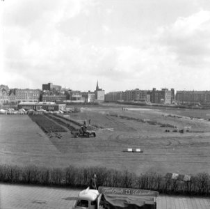 Grote schoonmaak op heliport te Rotterdam, overzicht werkzaamheden, Bestanddeelnr 918-9855