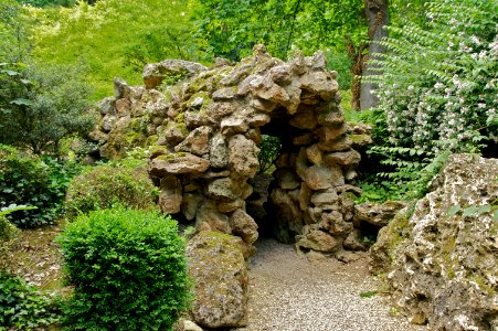 Grotte artificielle château Monte Cristo Port Marly