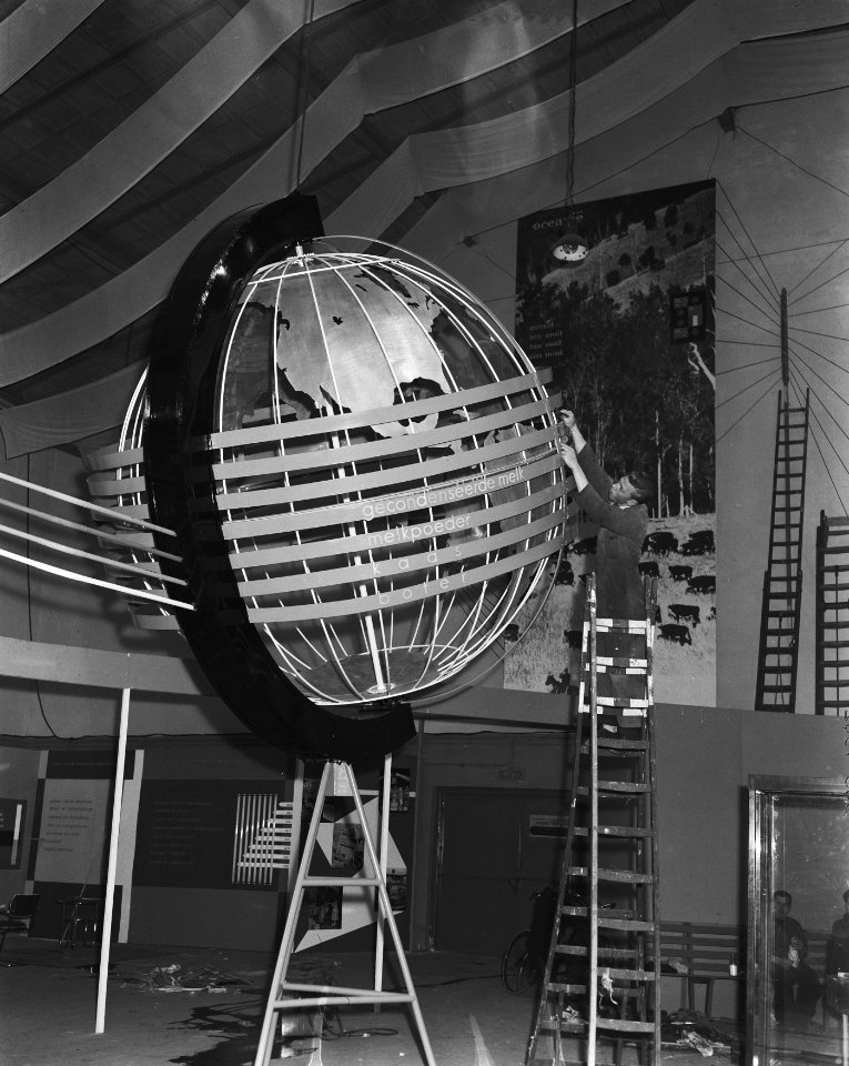 Grote Zuivelshow De Melkweg in Den Haag, Bestanddeelnr 905-7902
