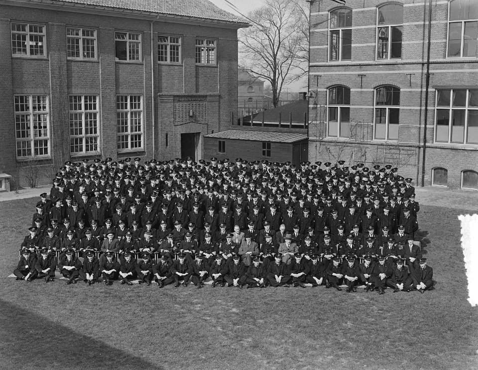 Groep adelborsten Den Helder, Bestanddeelnr 905-6284