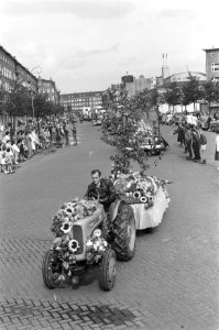 Groente- en fruitcorso in Amsterdam, Bestanddeelnr 912-8984
