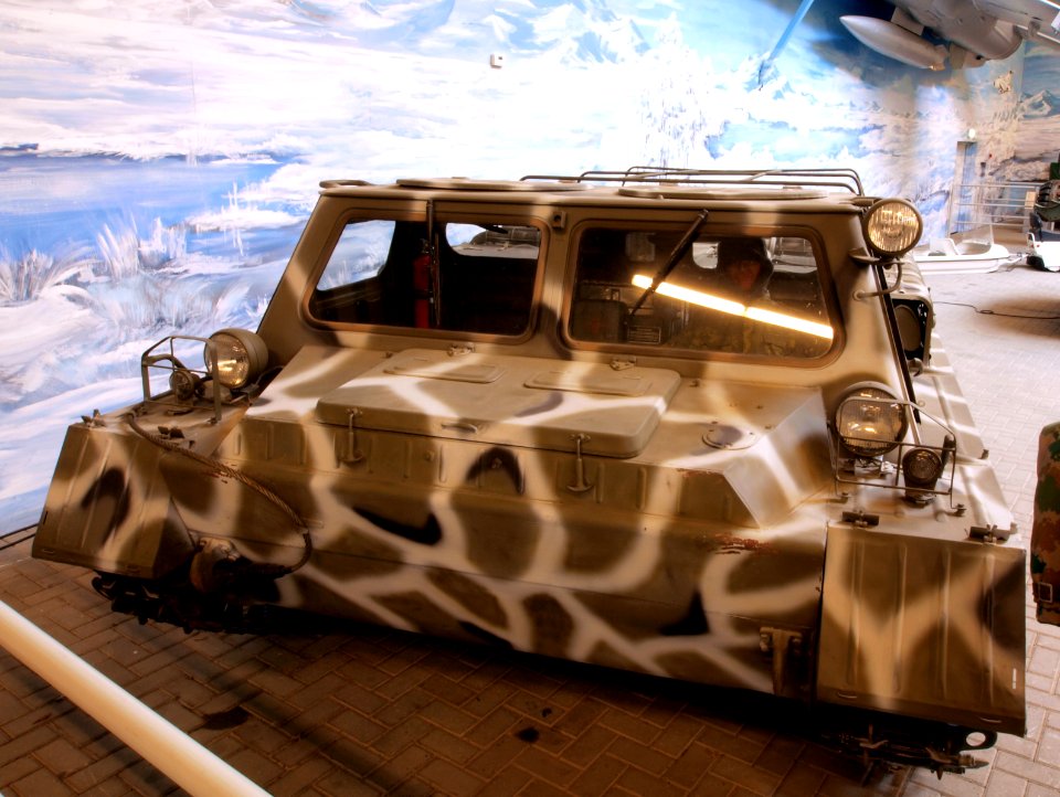 GT-SM, (GAZ-71) Tracker Transporter pic2