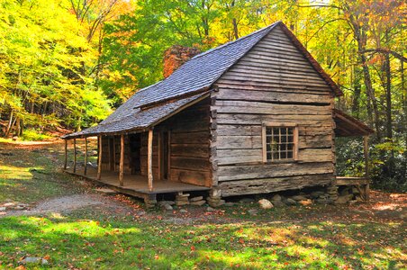 Log cabin smoky scenic photo