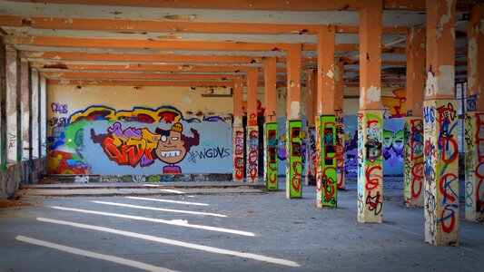 Graffiti old abandoned