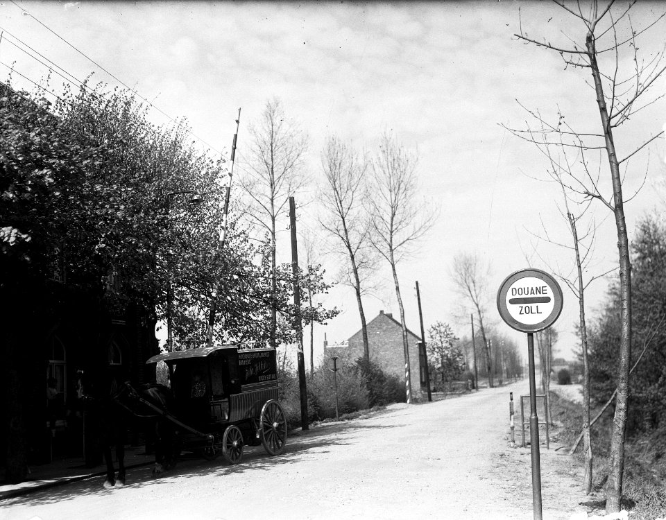 Grenscorrectie bij Litouw (Tudderen) bakker bij grens, Bestanddeelnr 934-6970