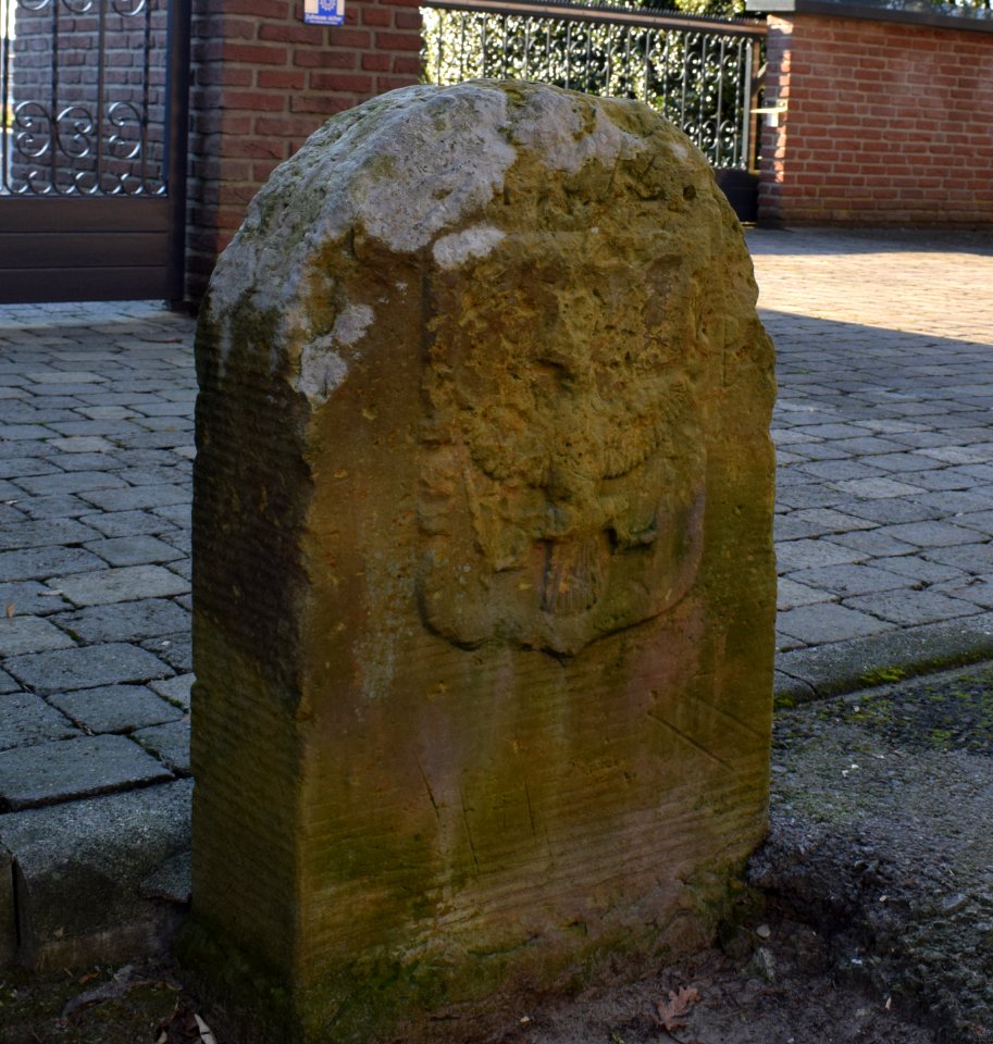 Grenzstein Nr. 19 - Ravensberg - Amt Reckenberg - Ravensberger Seite
