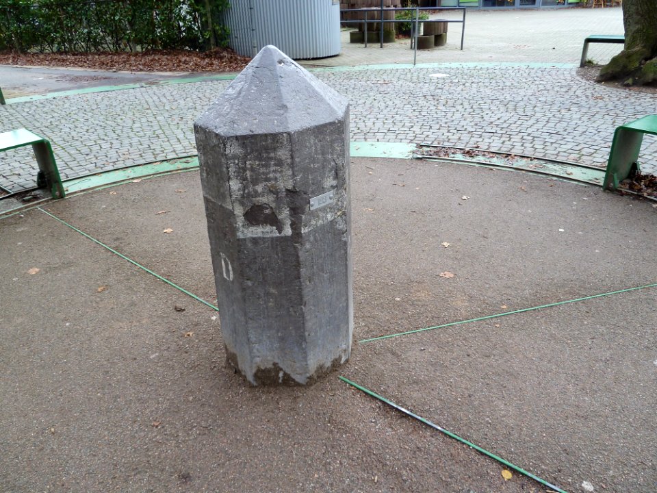 Grenssteen Drielandenpunt (2)