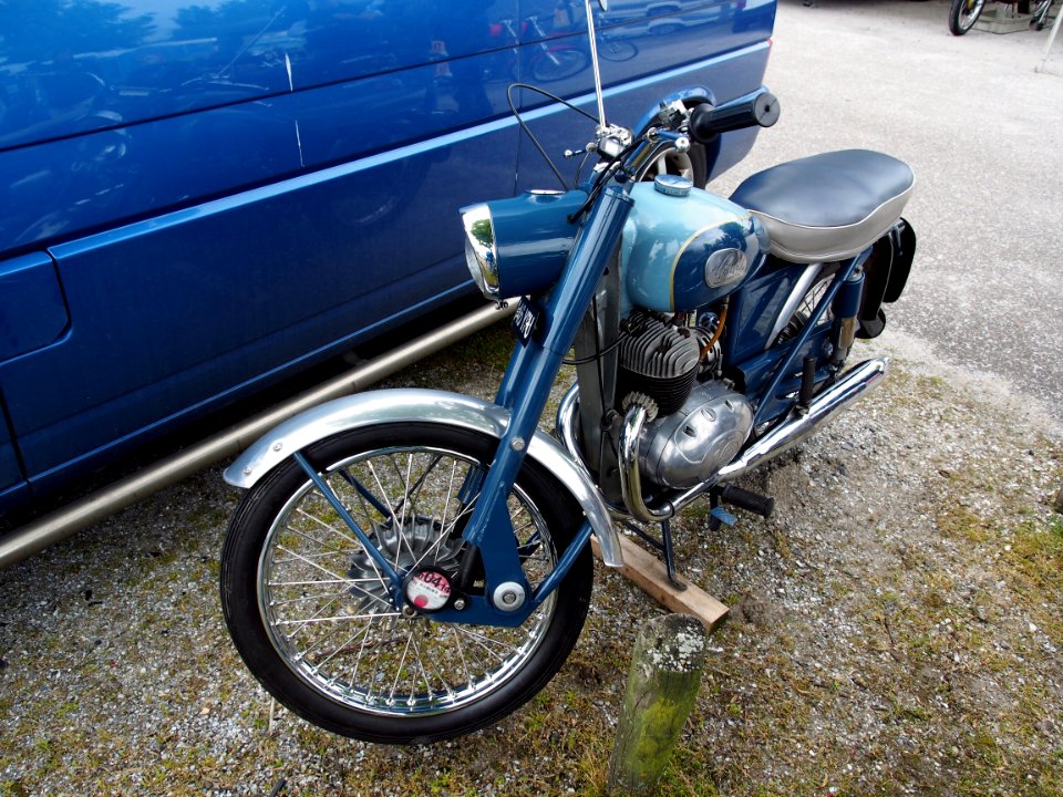 Greeves Sports, pic-
