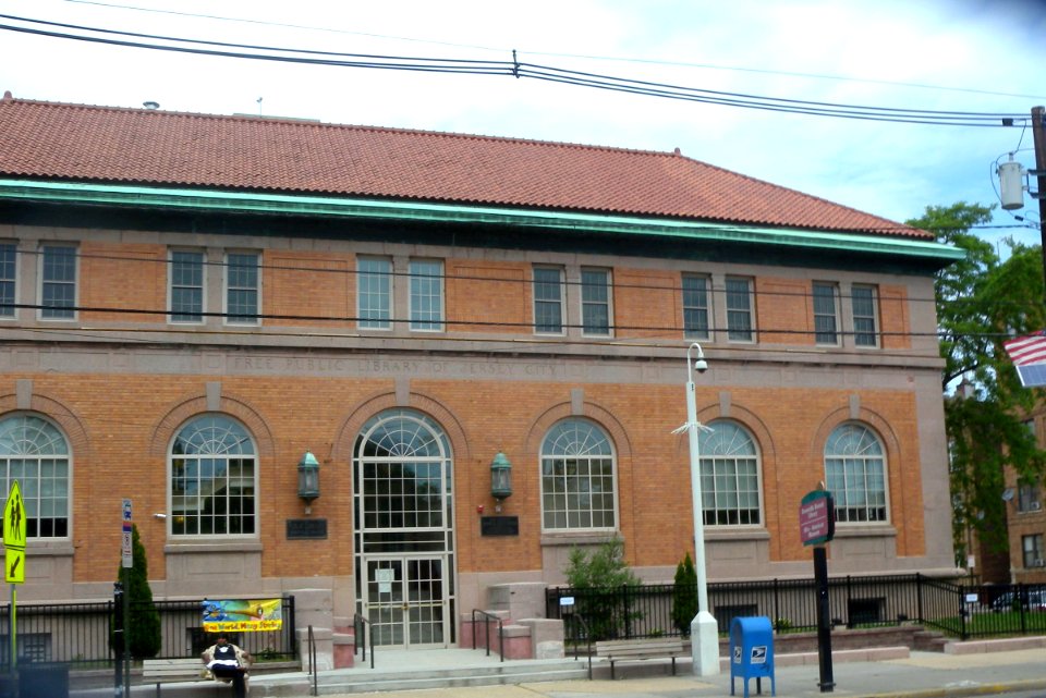 Greenville Library n museum 1841 JFKB jeh