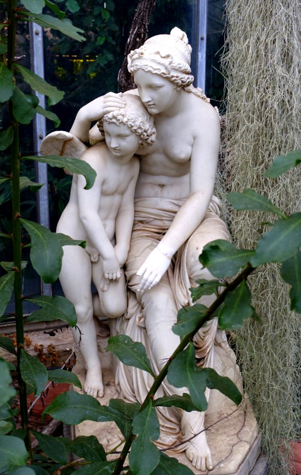 Greenhouse Venus and Cupid - Flora park - Cologne, Germany - DSC00789