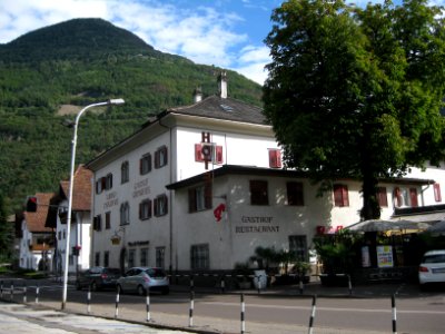 Großhaus Leifers 1