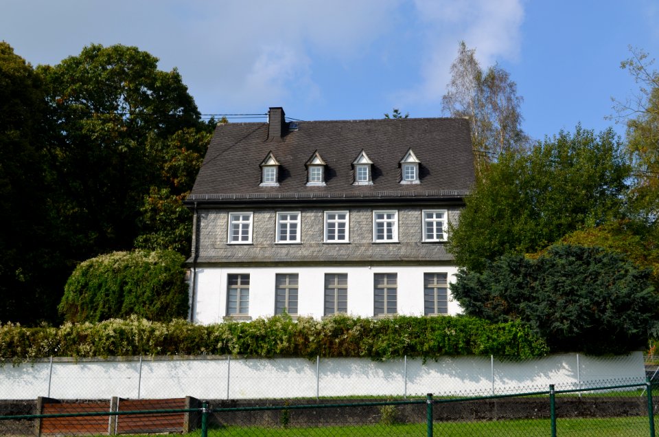 Großseifen, Schulhaus
