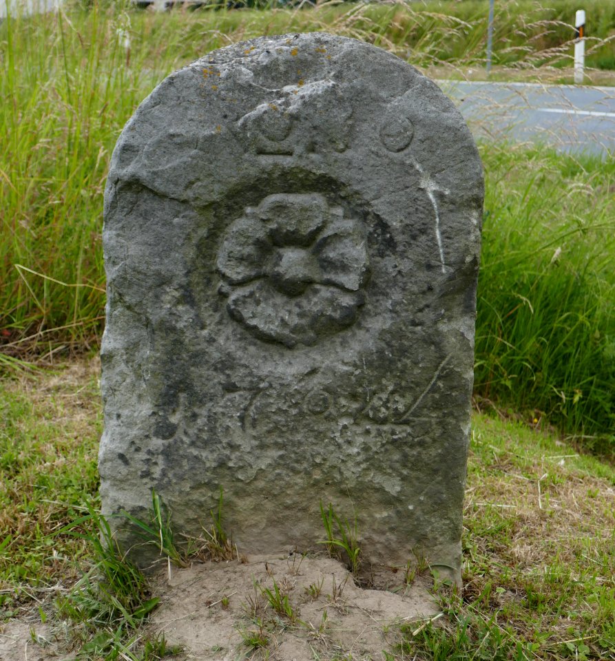 Grenzstein Nr. 33 - Grenze Ravensberg-Lippe - Lippische Seite