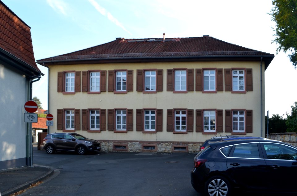 Groß-Karben, Parkstraße 8