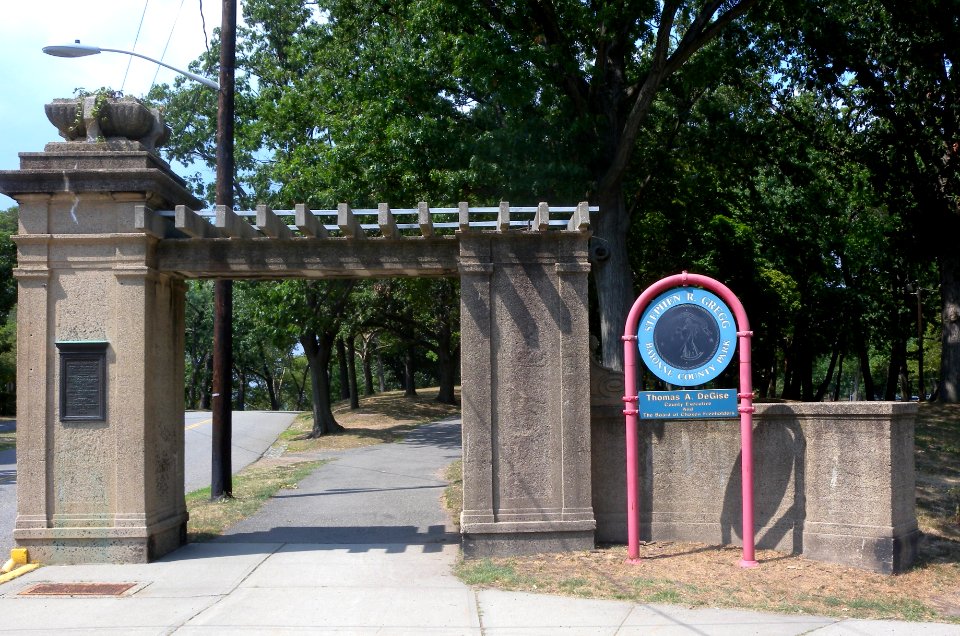 Gregg Park gate Bayonne jeh