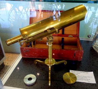 Gregorian reflecting telescope, Pallant, London, c. 1825 - College of Optical Sciences - University of Arizona - Tucson, AZ - DSC08632 photo