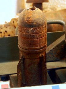 Grenade DR model 16, Musée Somme 1916, pic-020