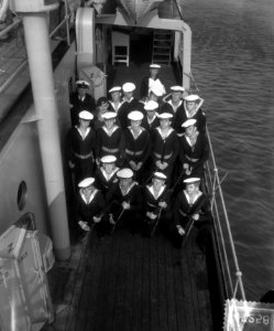 Groepje bemanning aan boord van Soemba, Bestanddeelnr 904-7258