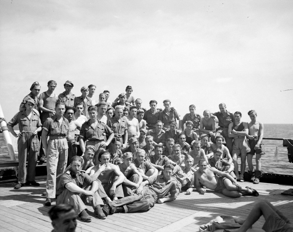 Groepsfoto aan boord van de Boissevain. Noord-Hollanders en Texelaren, Bestanddeelnr 10267