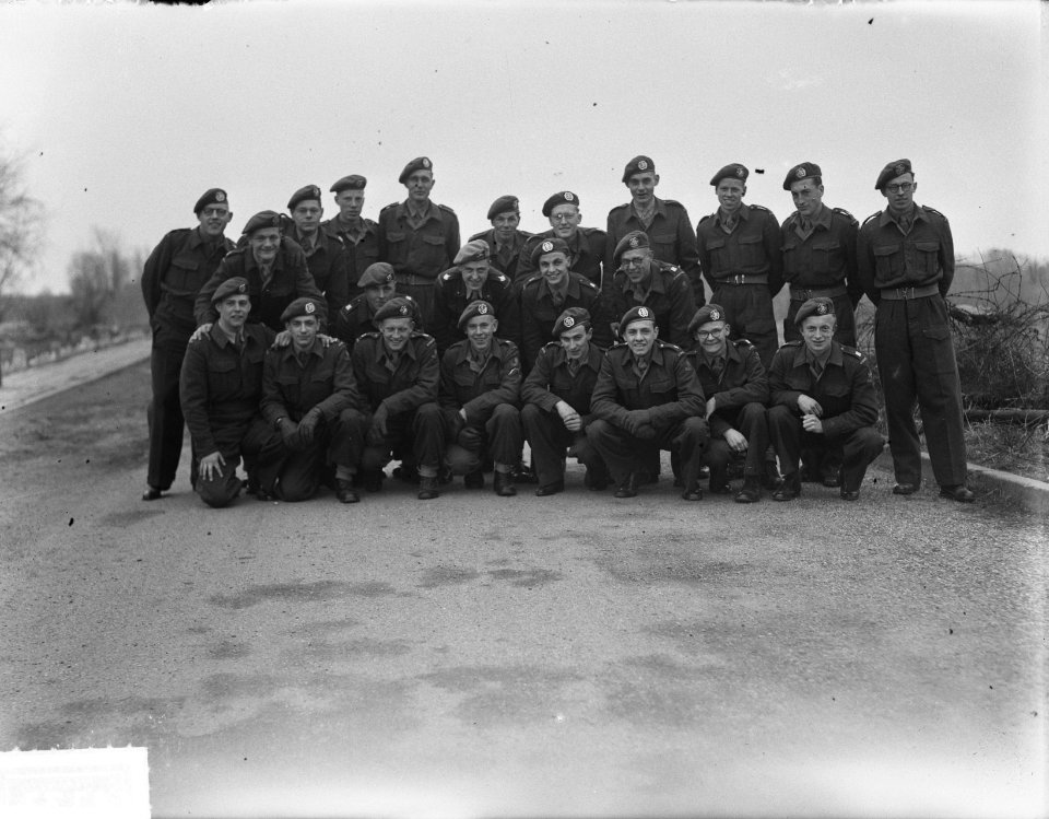 Groepen kamp Zeeburg soldaten, Bestanddeelnr 904-4131