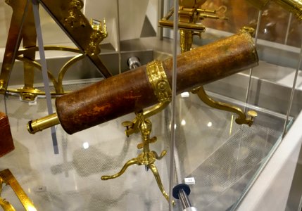 Gregorian telescope belonging to John Winthrop, English, c. 1735 - Putnam Gallery - Harvard University - DSC08056