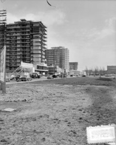 Grote flats in aanbouw (Rotterdam), Bestanddeelnr 908-4172