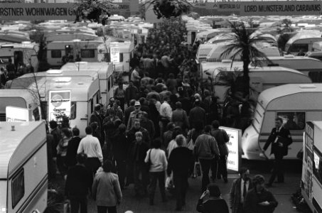 Grote drukte tijdens Caravan- en Campingtentoonstelling in Amsterdamse RAI, Bestanddeelnr 933-5567