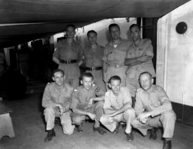 Groepsfoto militairen, Bestanddeelnr 13627