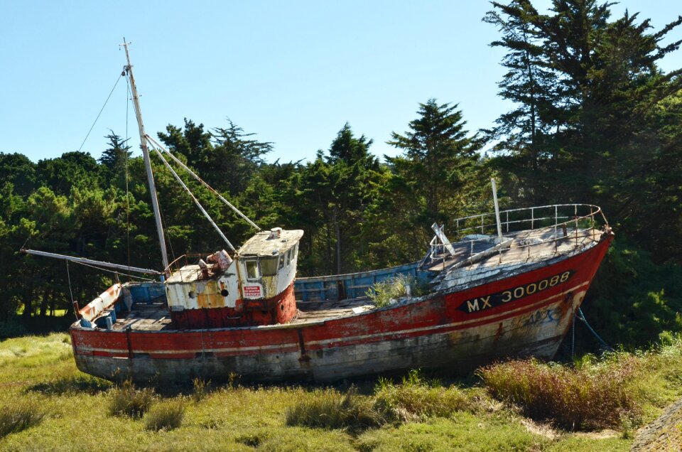 Ship wreck rust neglect photo