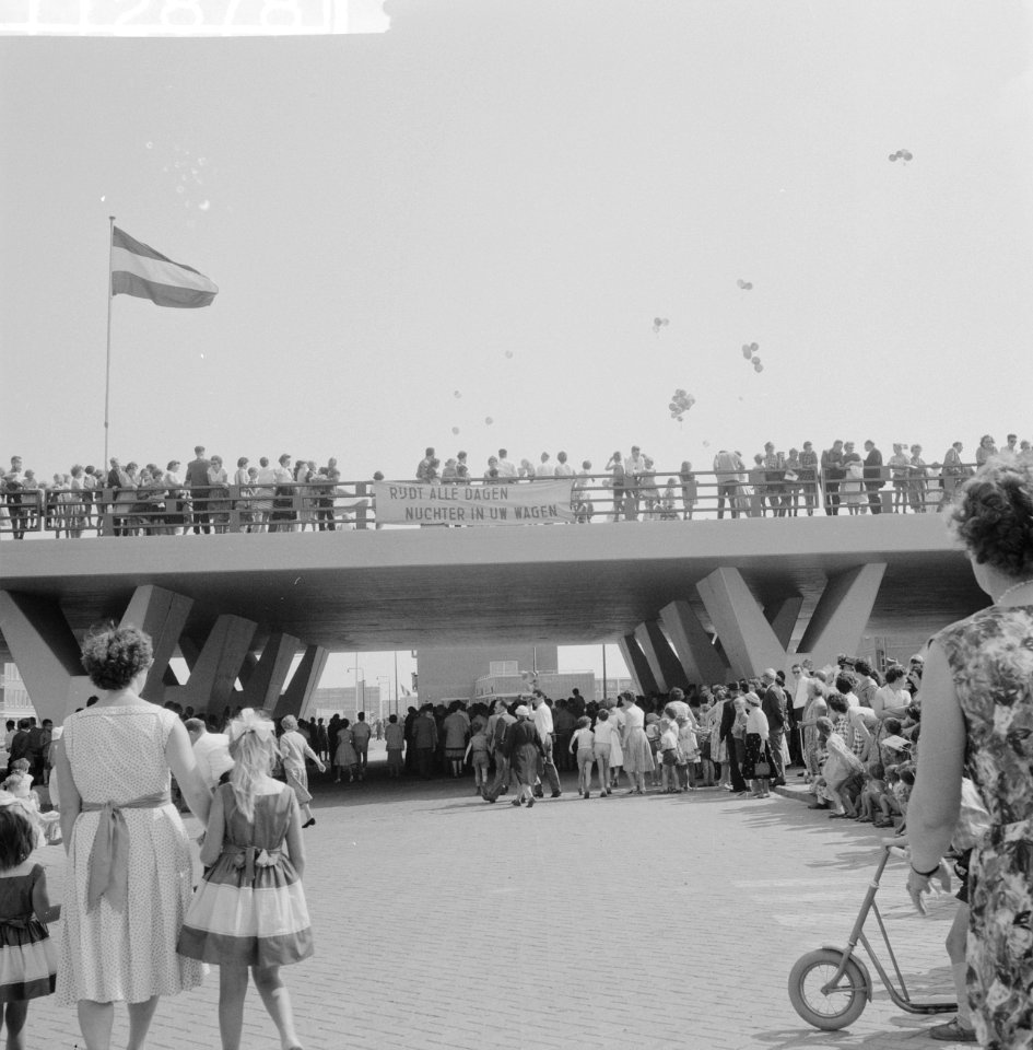 Grootste viaduct van Amsterdam over de Johan Huizingalaan, Bestanddeelnr 911-2878