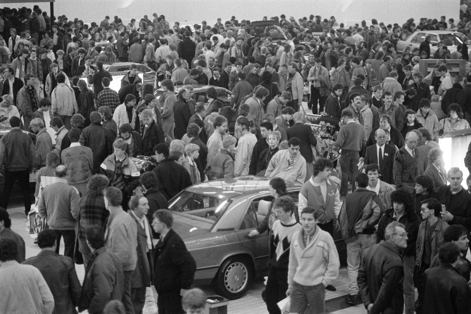 Grote drukte op Auto RAI87, Bestanddeelnr 933-8851