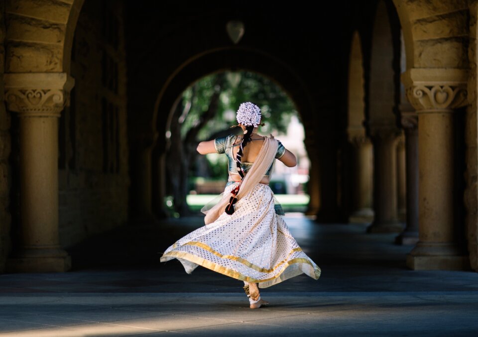 Dance tradition dress