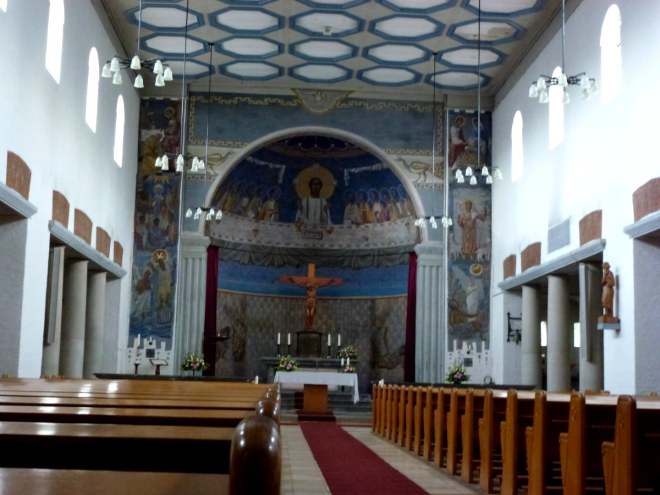 Groesbeek (NL) De Horst, Goddelijk Hart van Jezuskerk (05) interieur