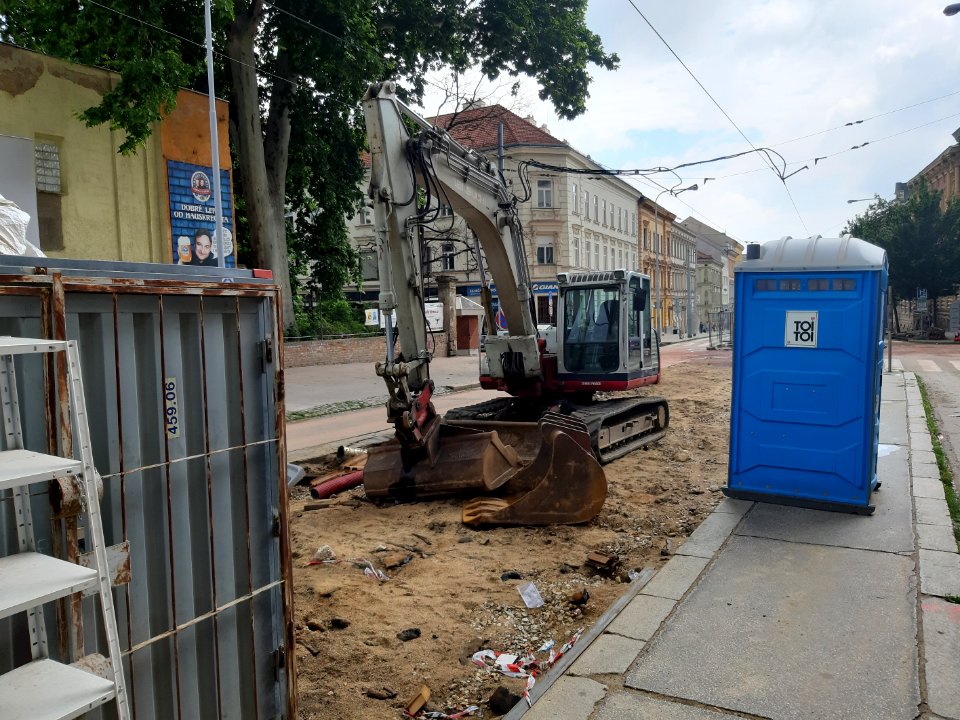 Grohova - tramvajové kolejiště 20200719 115534